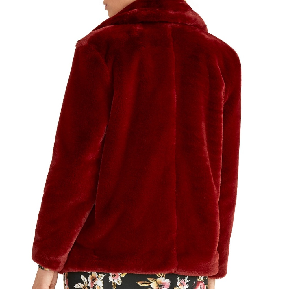 ❤️Red / Burgandy super soft faux fur coat- size XS - Picture 3 of 8